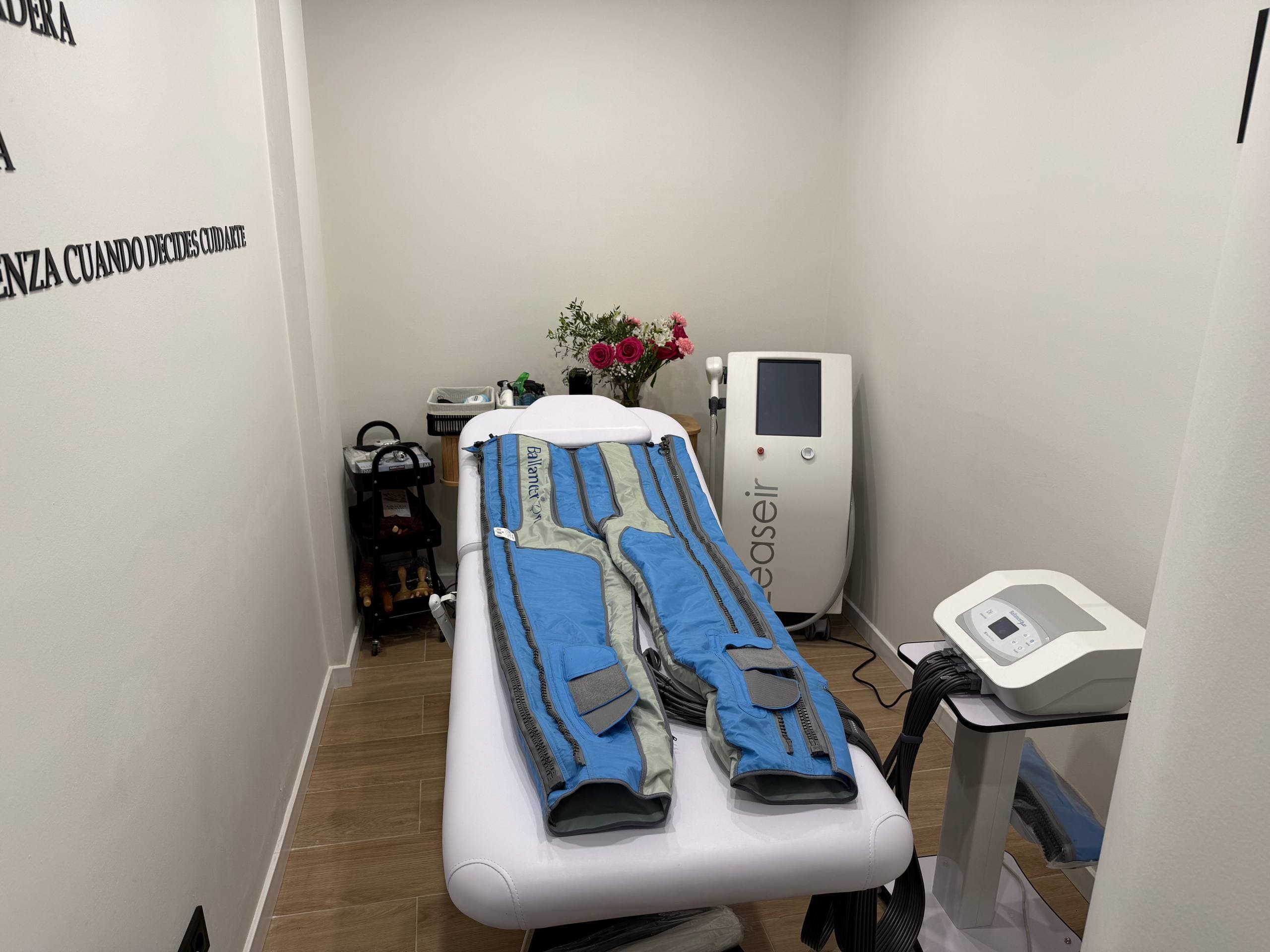 Facial treatment room